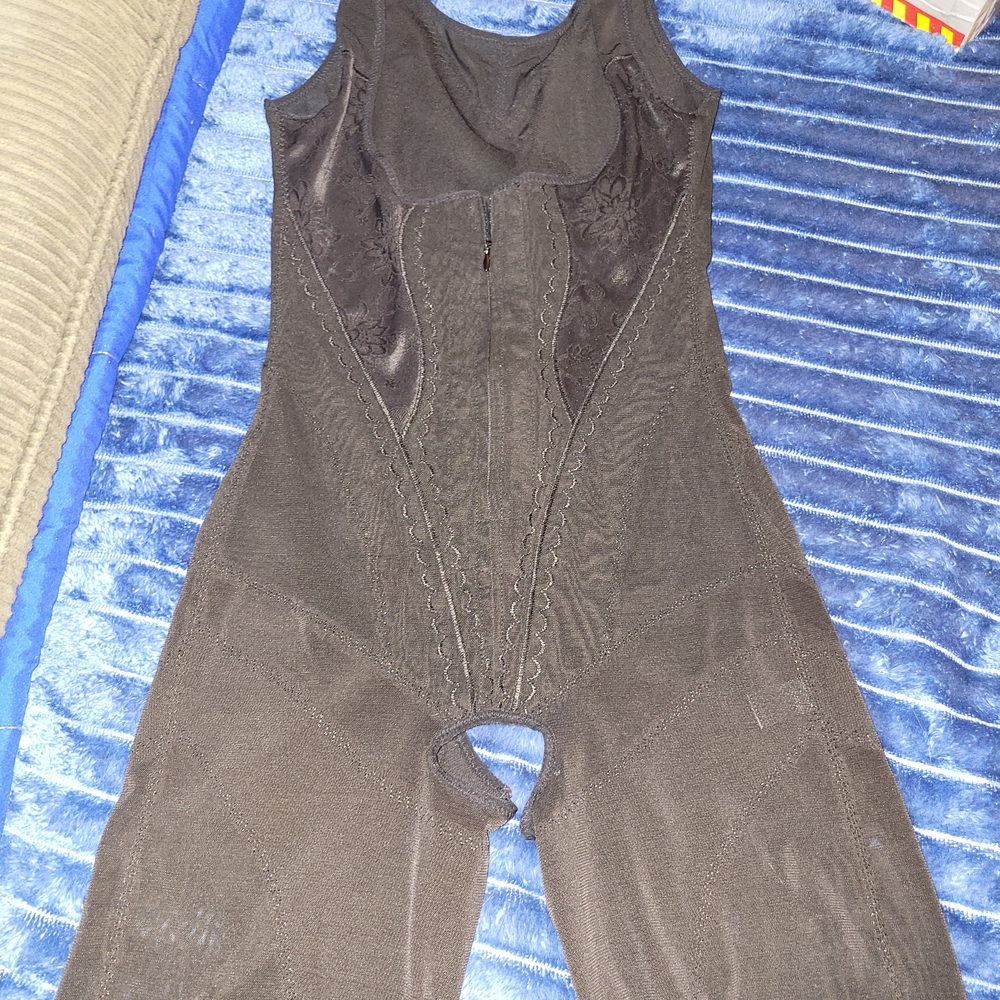 Black Shapewear Bodysuit - Picture 2 of 5